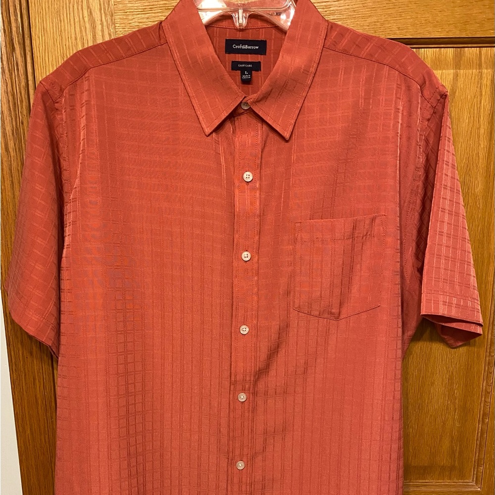 Easy Care Croft&Barrow button down casual shirt. Size L